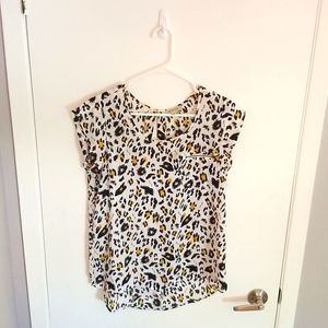 Leopard print short sleeve blouse. Smart Set size Medium.